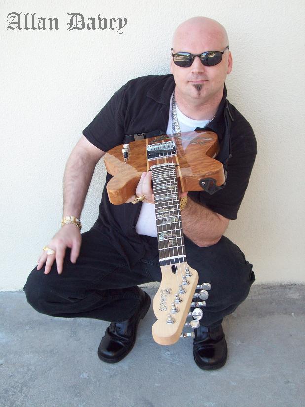 Handmade Electric Guitar Artist - Allan Davey